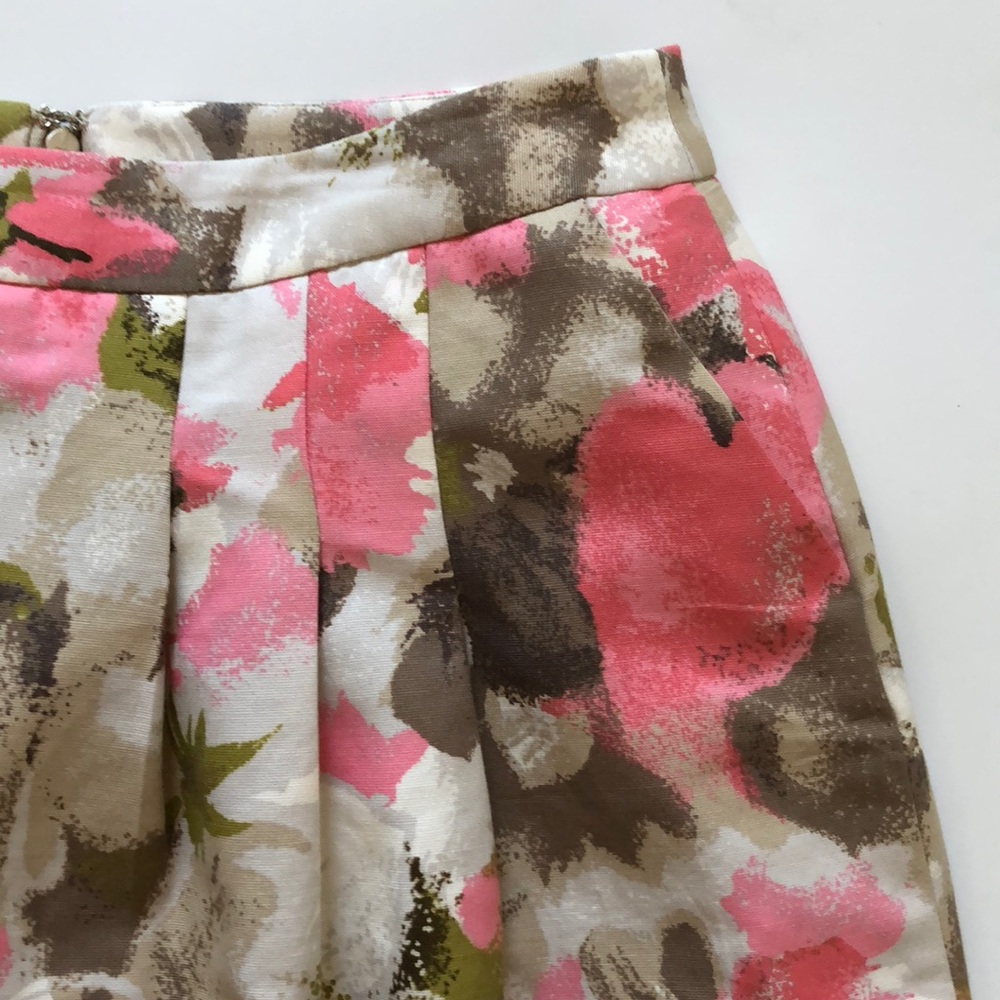 Halogen Spring Skirt - Picture 3 of 7
